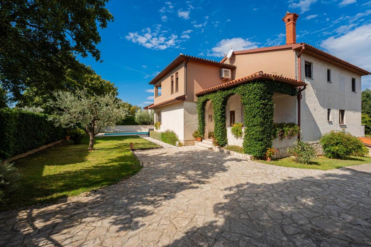 Villa Tina in Pinezići (Haus für 10 Personen) — photo 3