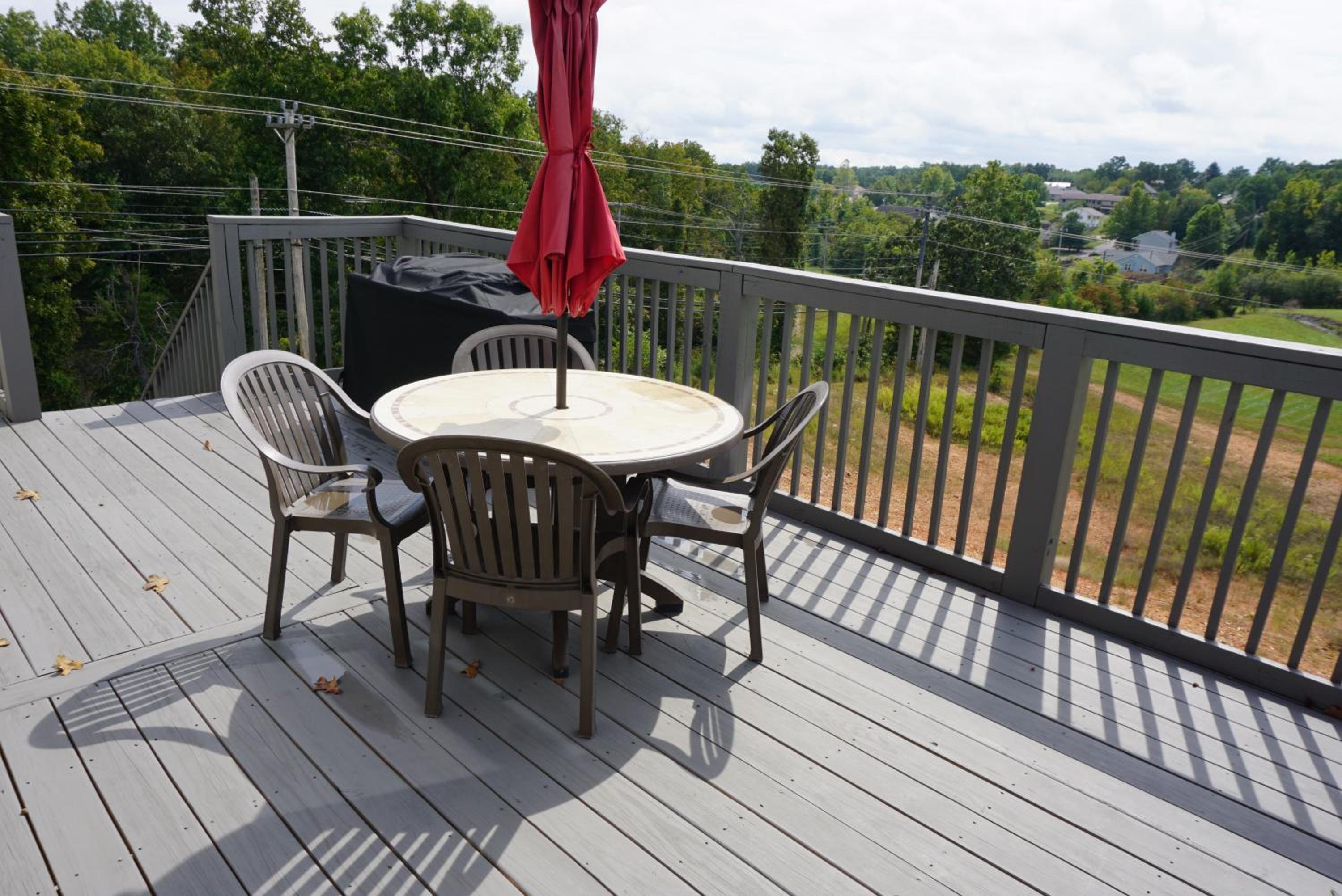 Hideaway in a Luxurious Location view 2