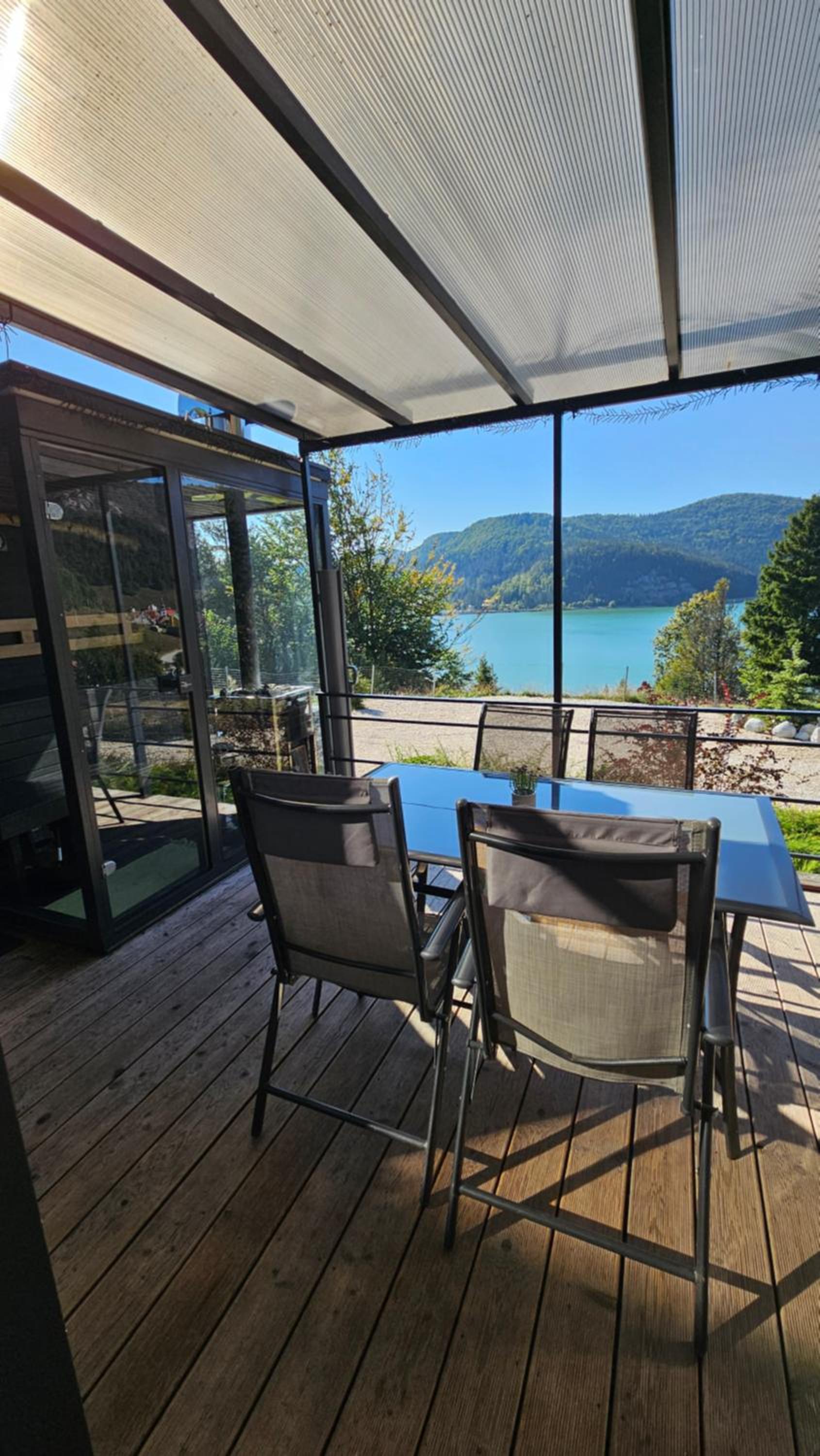 Lakeforest Dedinky Wellness Chata privát jacuzzi aj sauna, výhľad na jazero view 5