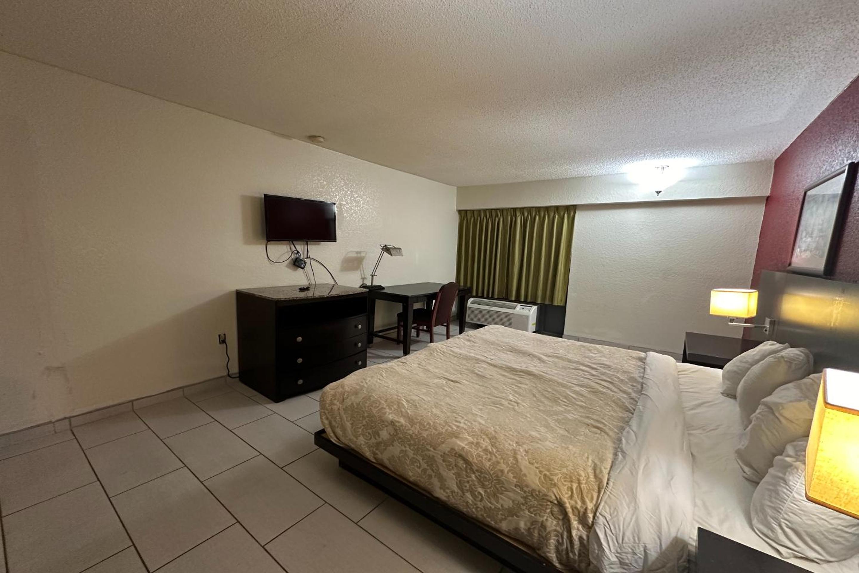 River Valley Inn and Suites