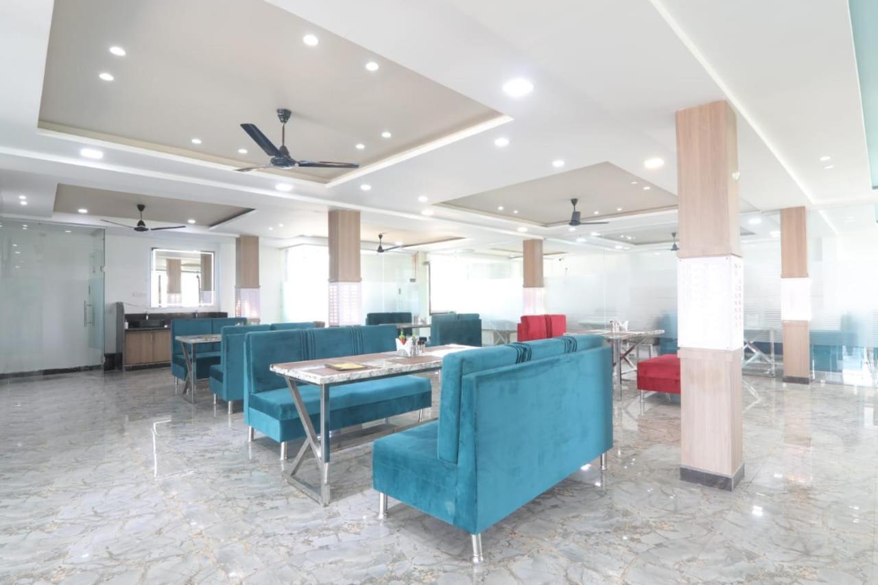 Hotel The Aryan view 5