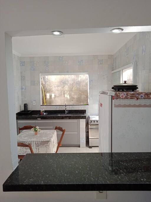casa ampla com 3 quartos e piscina com hidromassagem