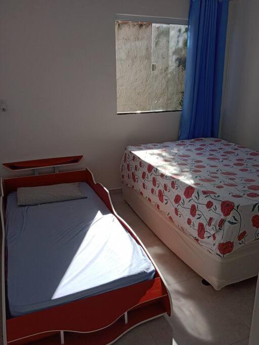 casa ampla com 3 quartos e piscina com hidromassagem