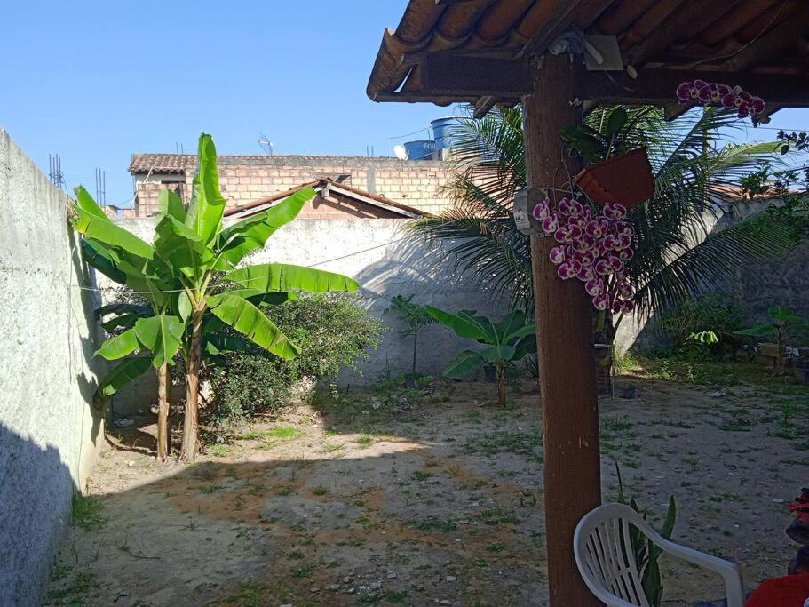 casa ampla com 3 quartos e piscina com hidromassagem
