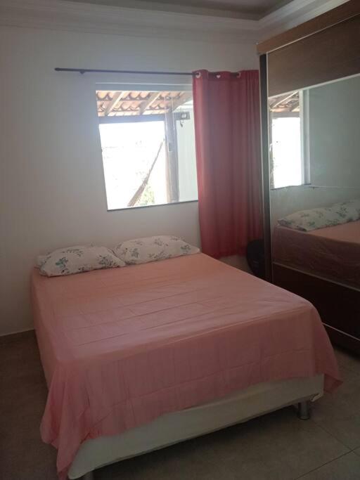 casa ampla com 3 quartos e piscina com hidromassagem