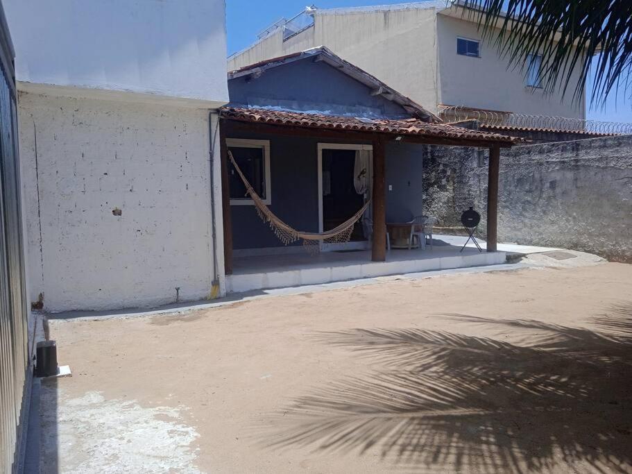 casa ampla com 3 quartos e piscina com hidromassagem