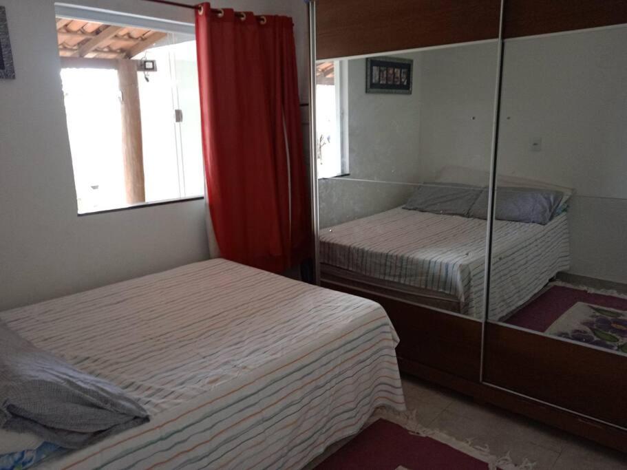 casa ampla com 3 quartos e piscina com hidromassagem
