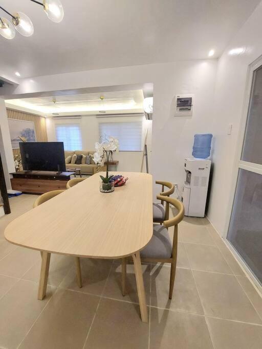 Luxa House Staycation Tagaytay