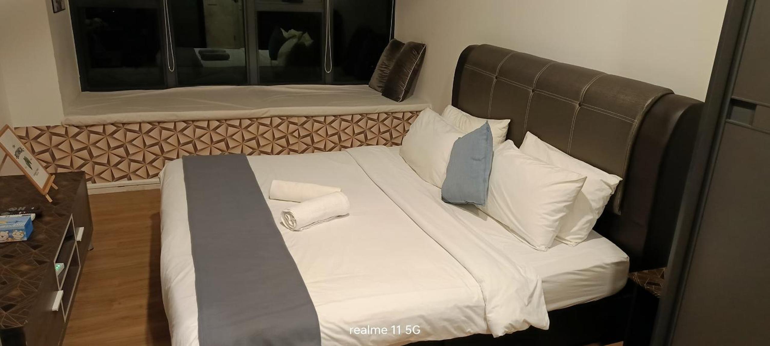 KLCC View King Bed Hidden Haven
