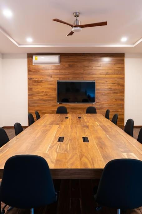 meeting & event spaces