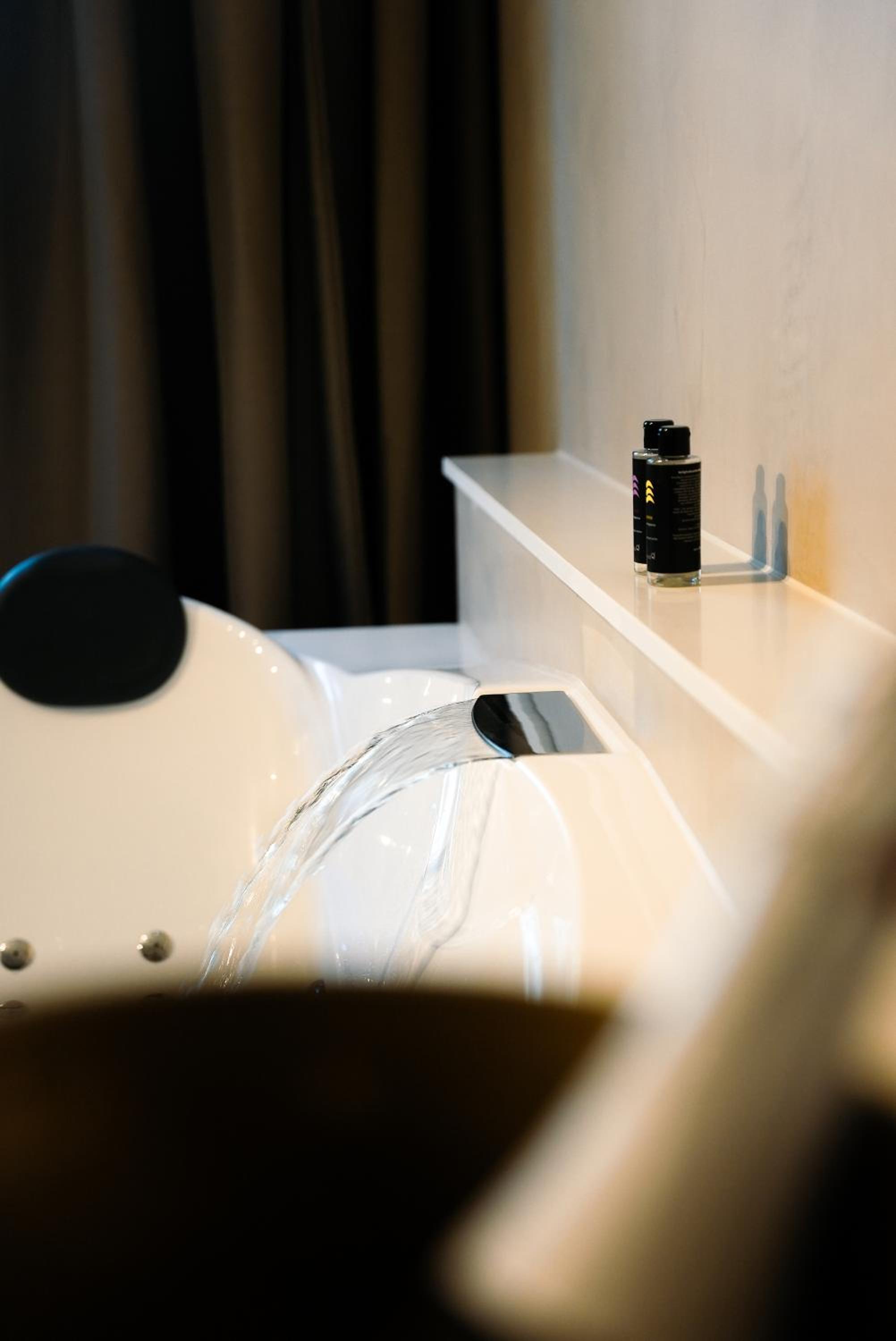 The Lodge Bed & Wellness Oisterwijk Sauna, Jacuzzi, Luxury view 5