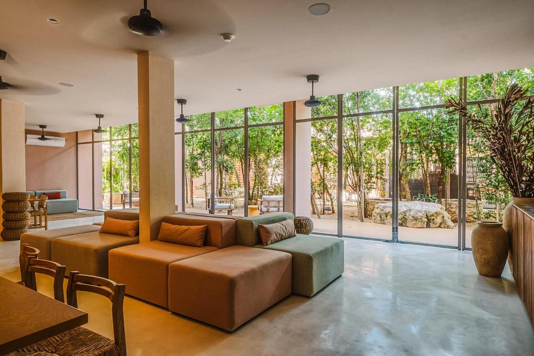 lounge