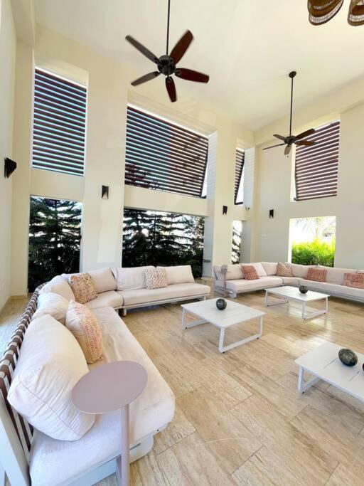 CoralCliffs Ocean View Residence