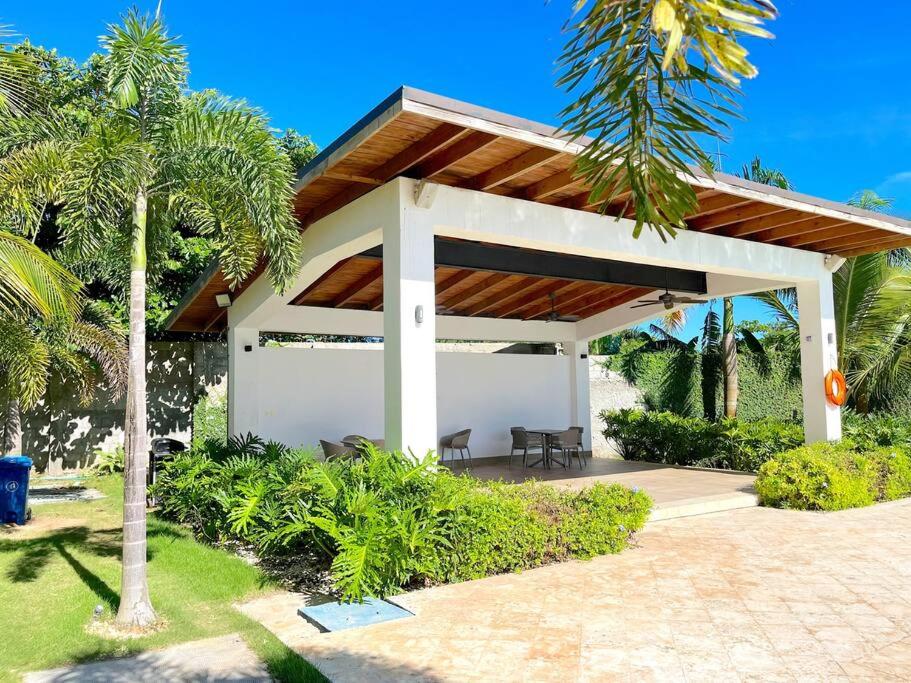 CoralCliffs Ocean View Residence