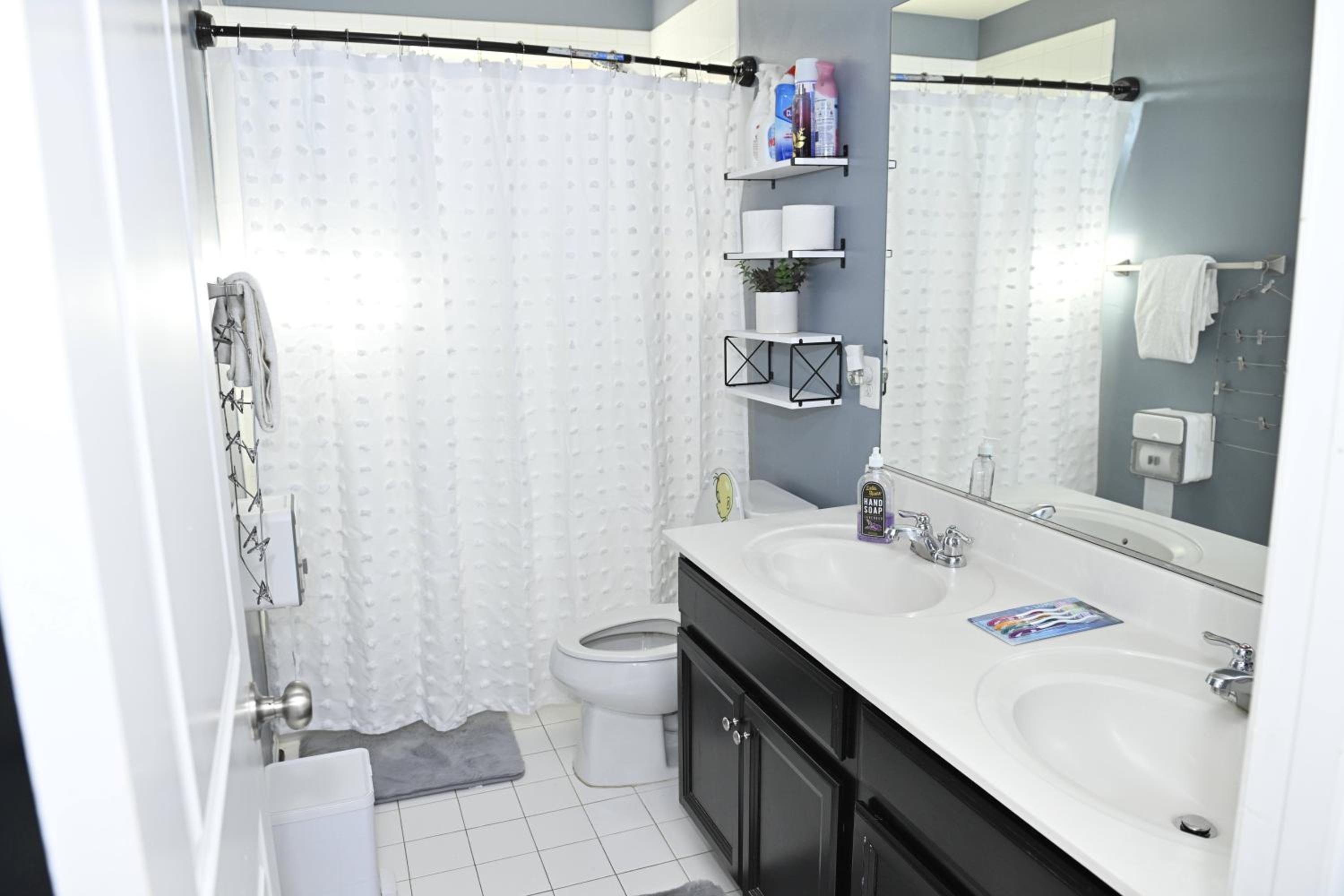 Luxury Living at Woodmore - Property Image 25