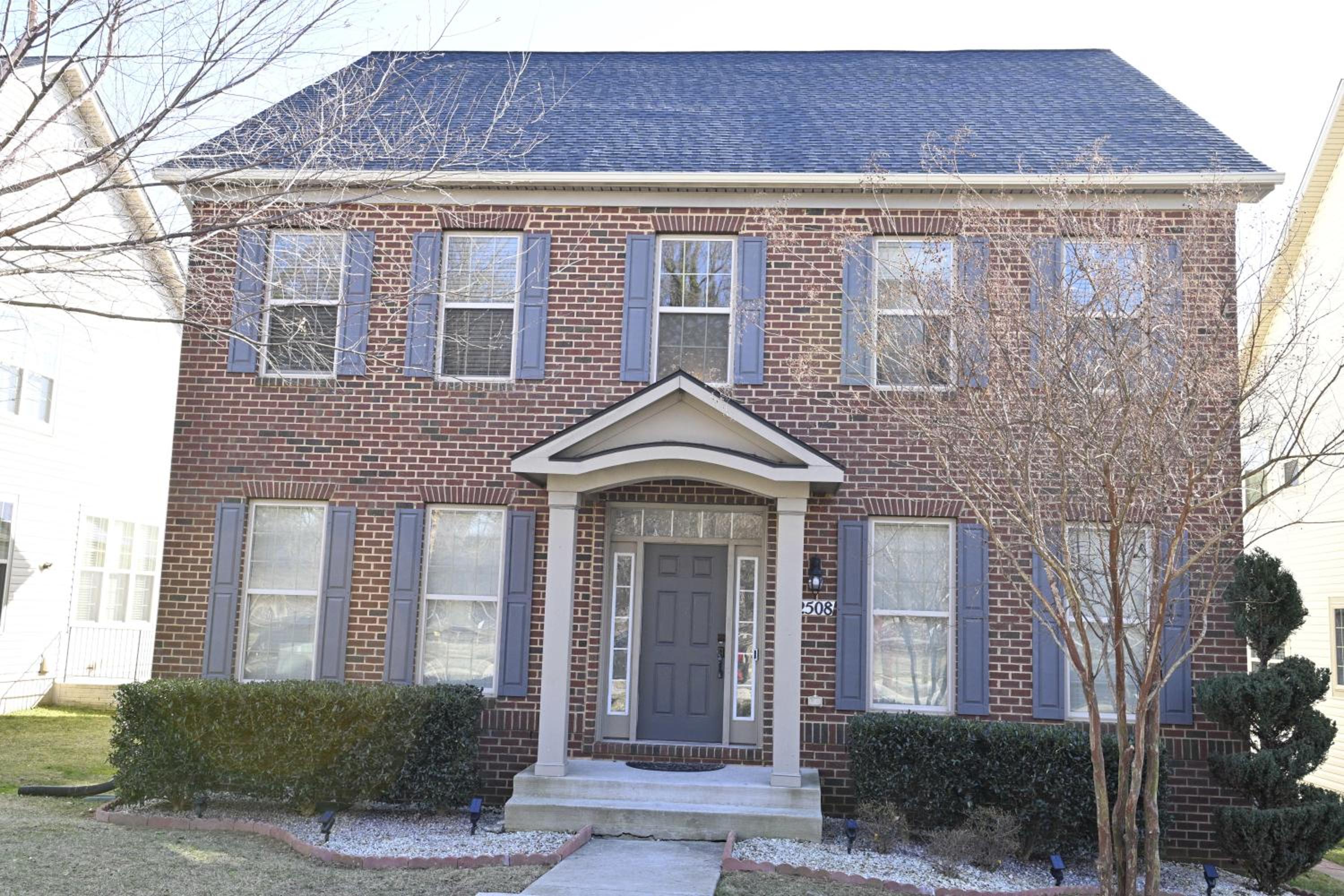 Luxury Living at Woodmore - Property Image 4