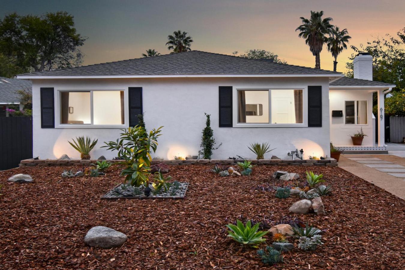 Beautiful Designer 4 bed near Universal sleeps 10
