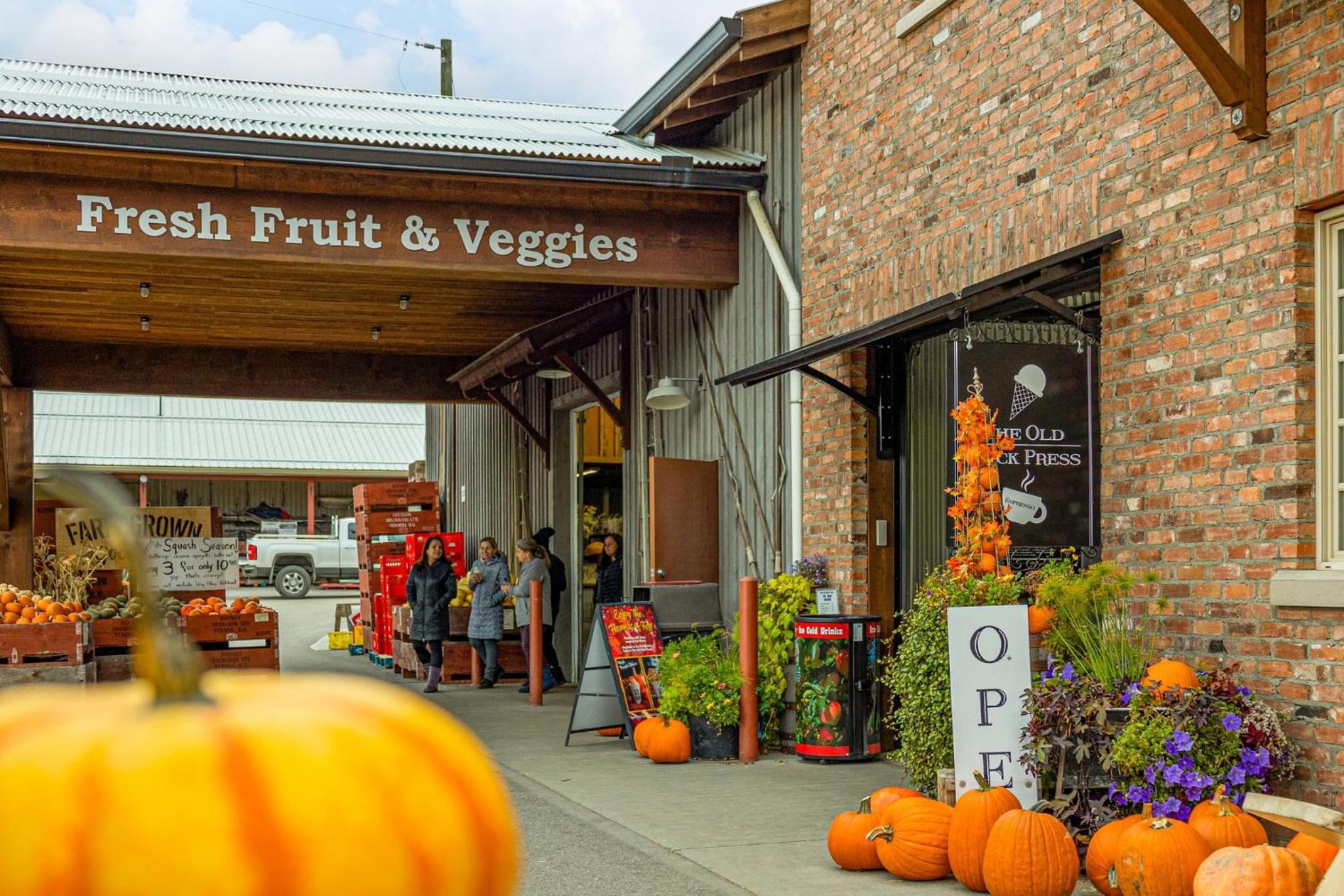 Vernon Vacations - Holiday Inn Express Hotel  Suites Vernon, an IHG Hotel - Property Image 26