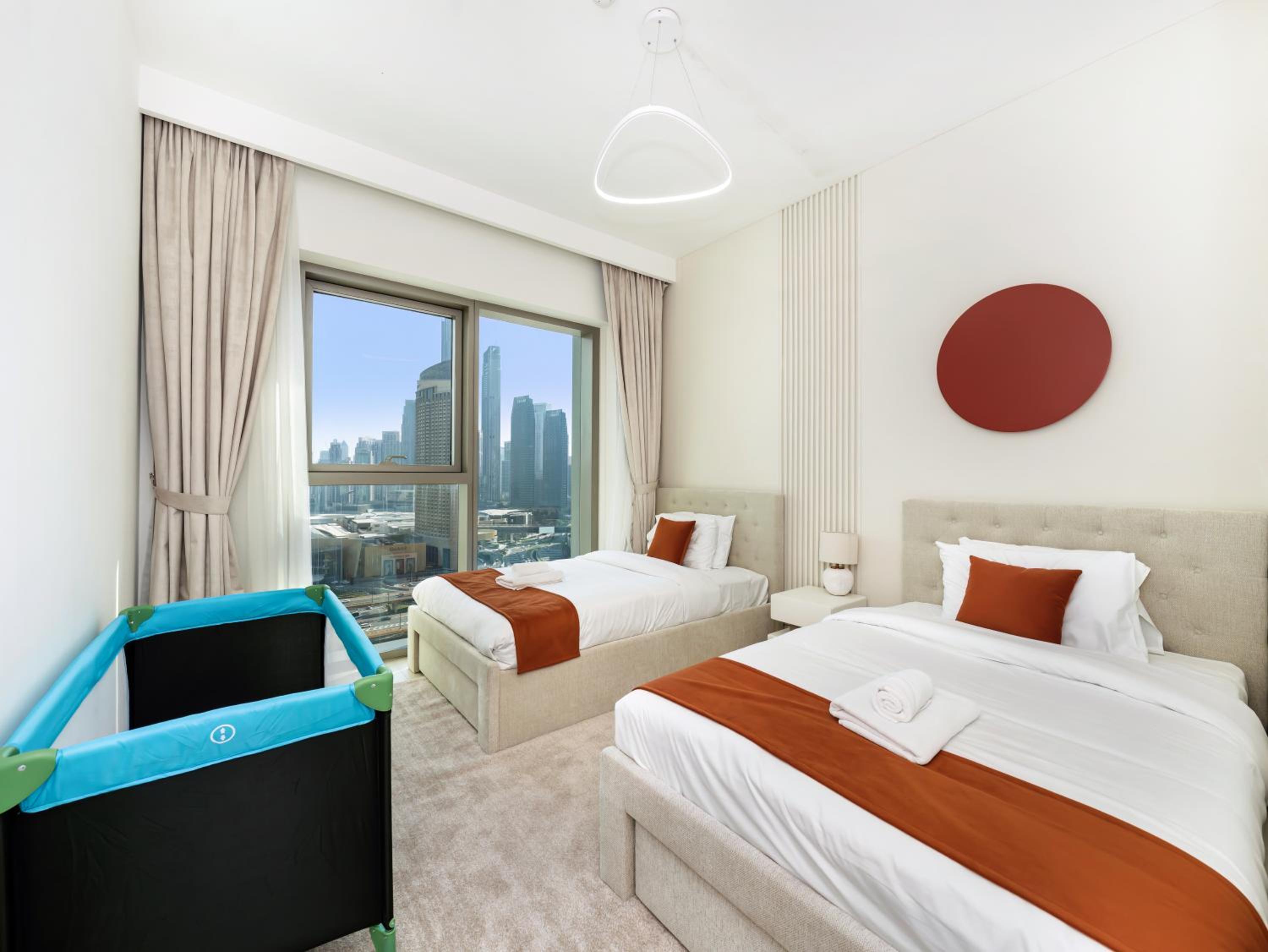 Stunning Two-Bedroom Apartment with Skyline View & walk to Dubai Mall by TerraHome