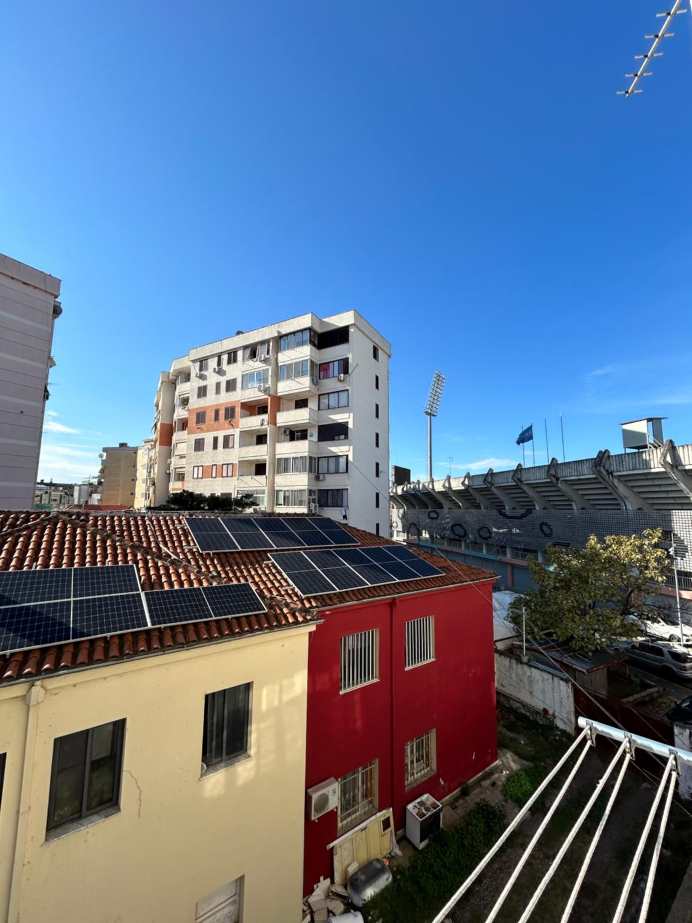J & Nilson's Apartment In Shkodra Center