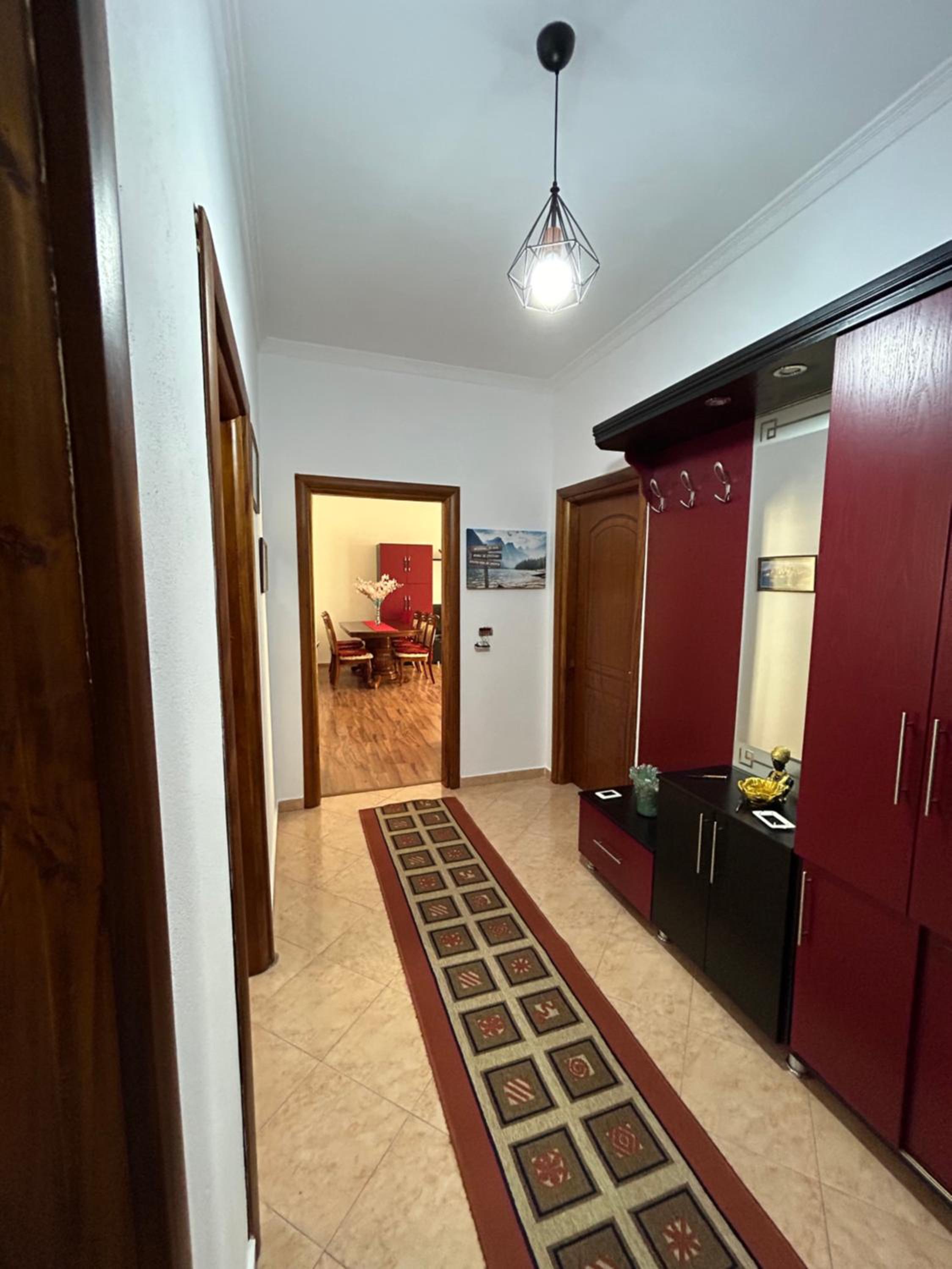 J & Nilson's Apartment In Shkodra Center