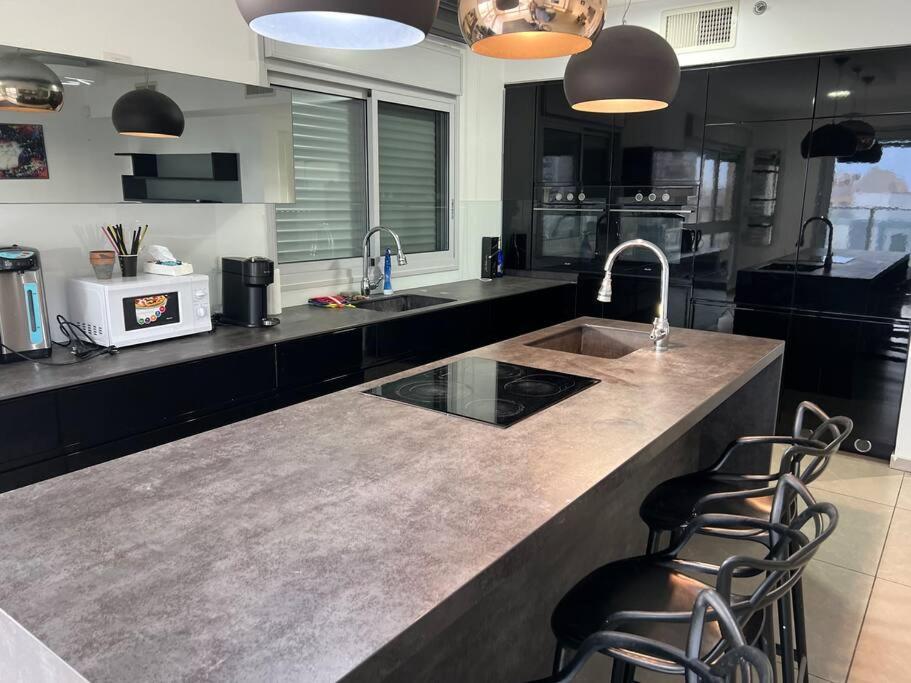 Prince Palace Netanya Lagoon Beach 3BR