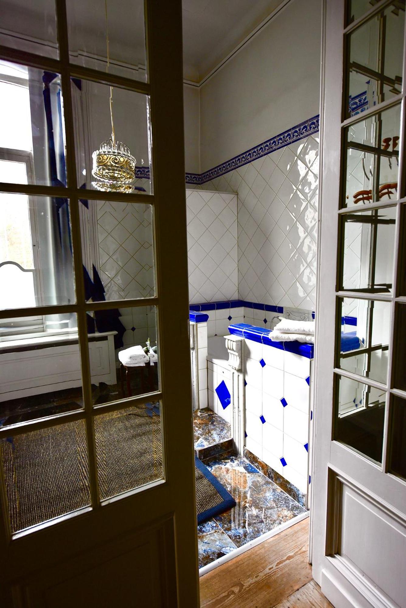 Papillon Antwerp Suite 2