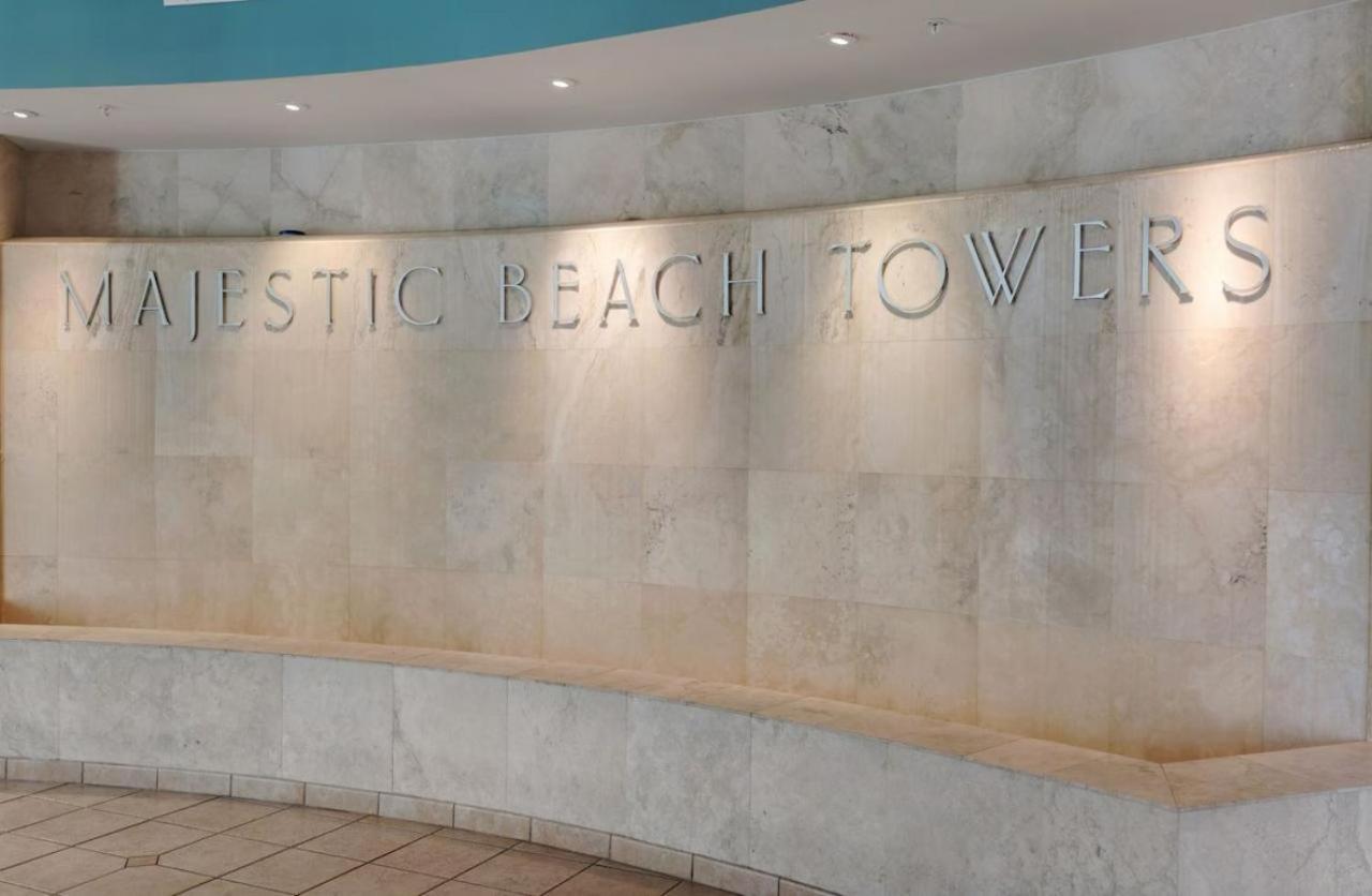 Majestic 1802 - T2