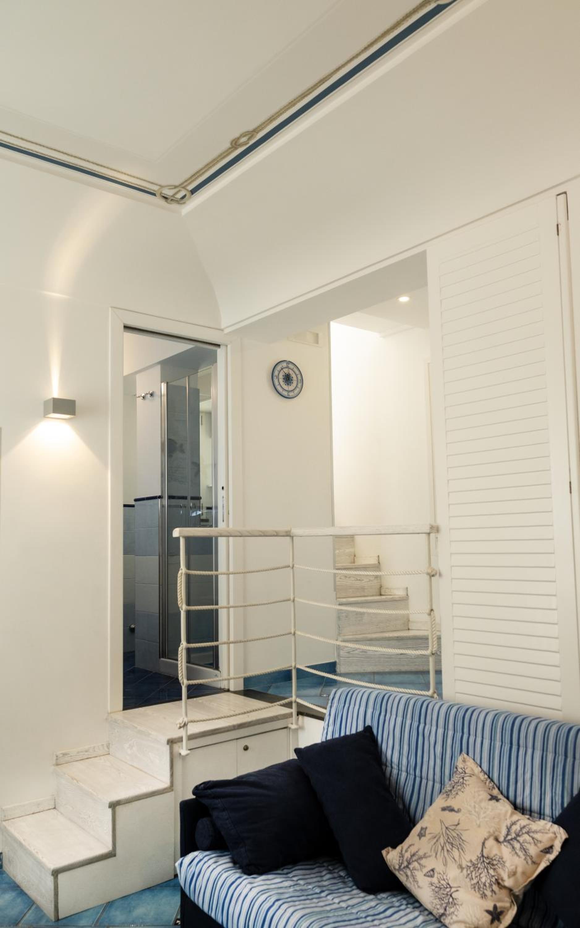 Scirocco - amazing apartment with terrace in city center photo 5