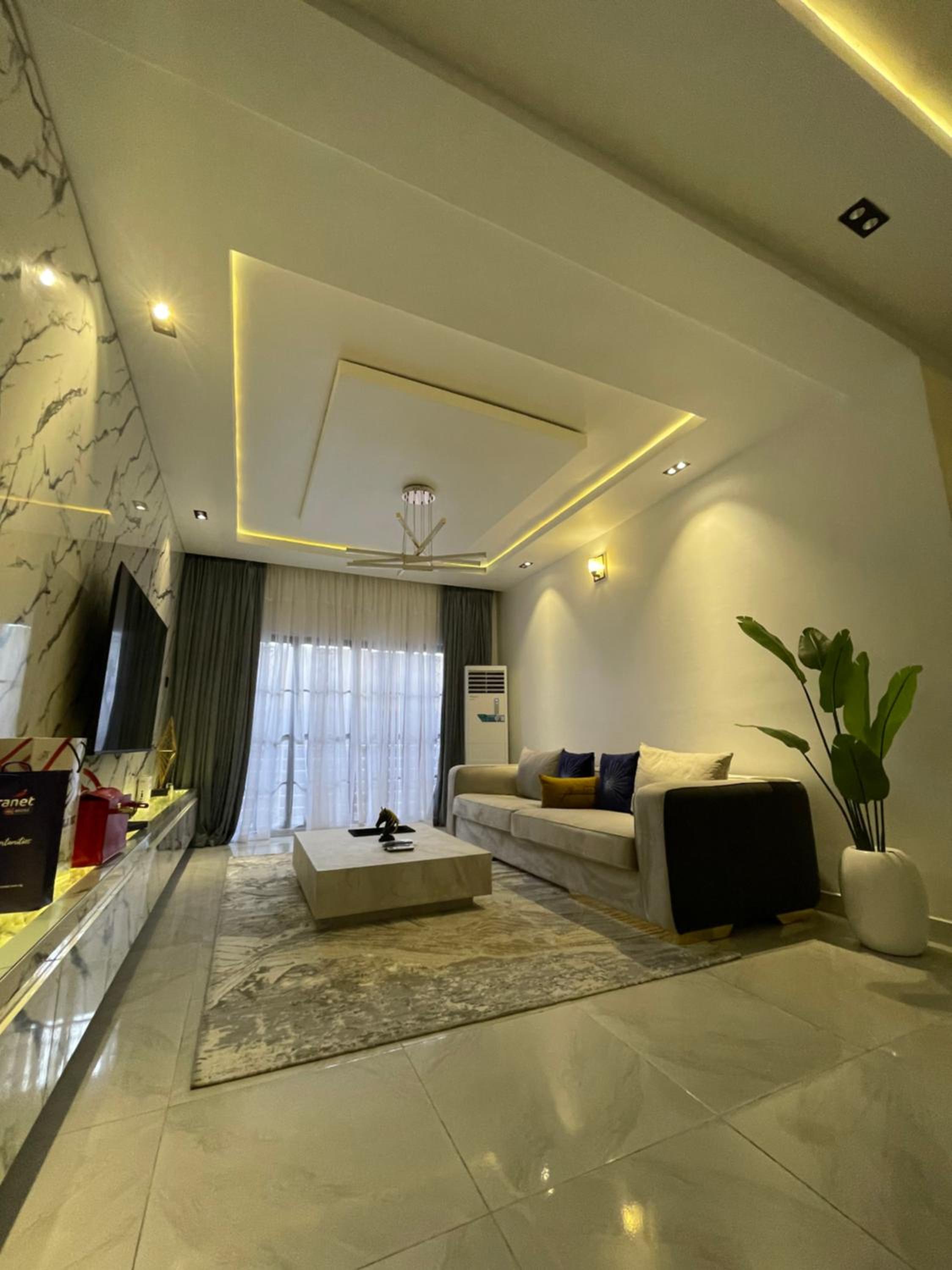 Eddy Apartment