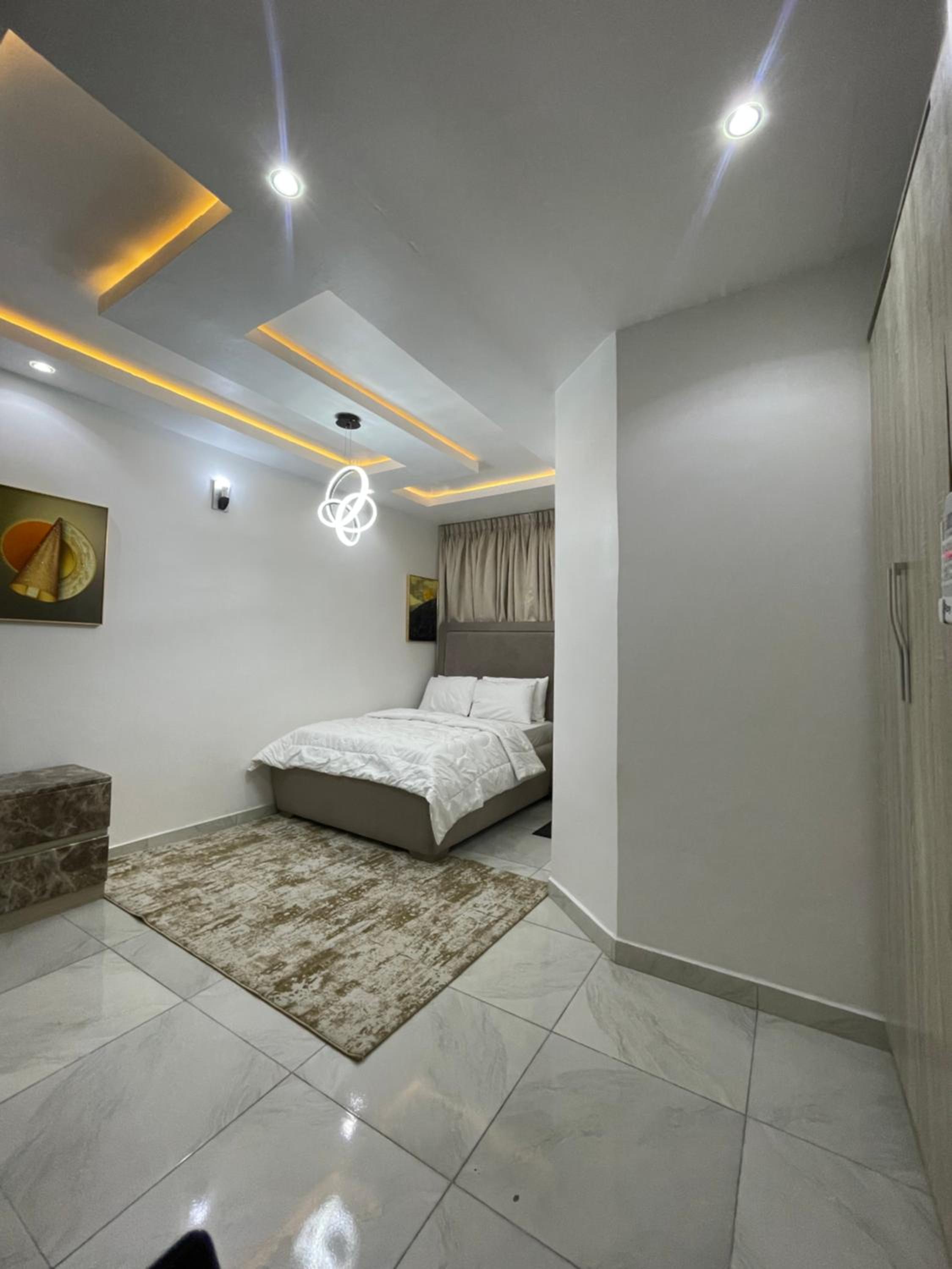 Eddy Apartment