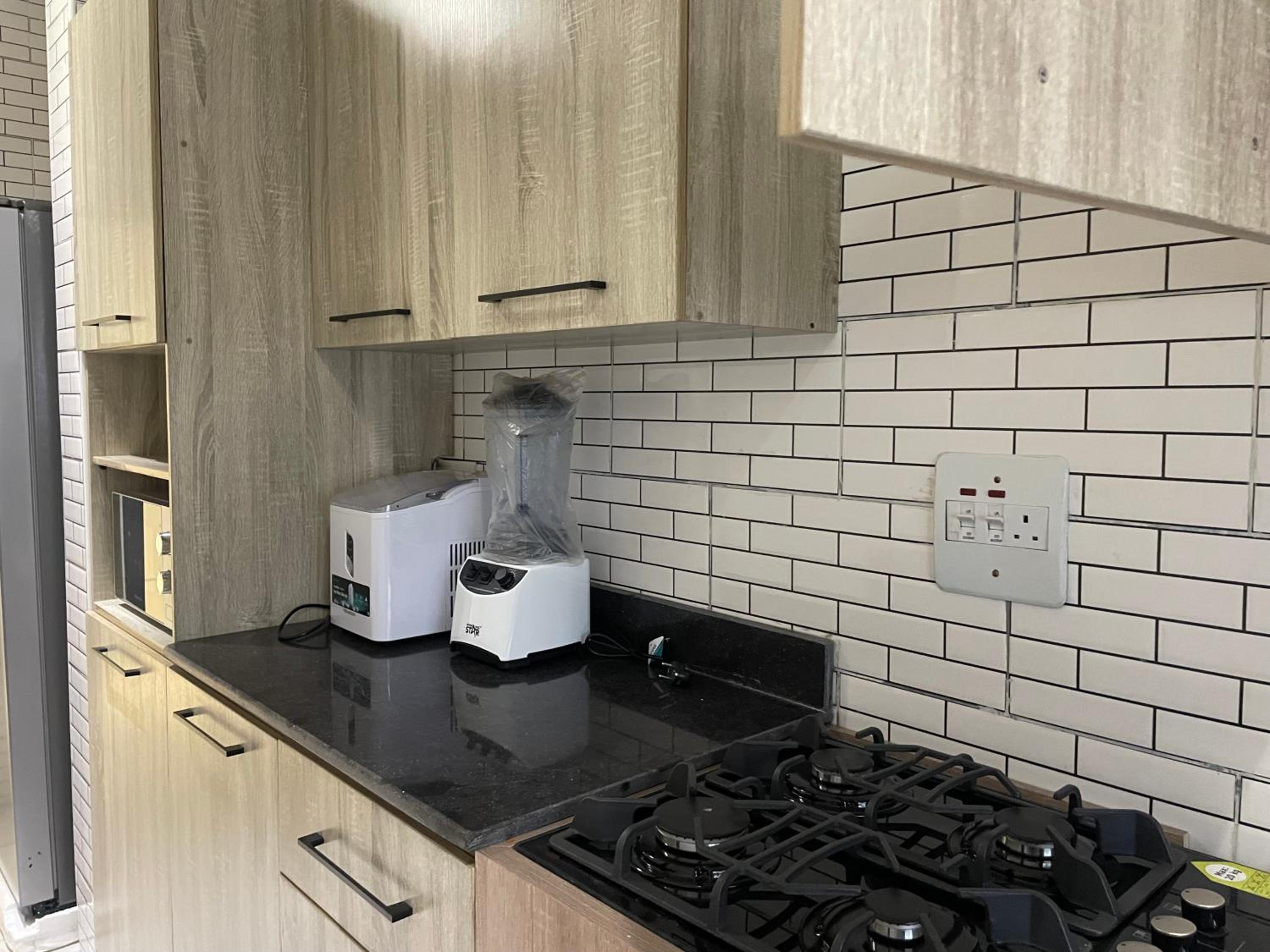 Eddy Apartment