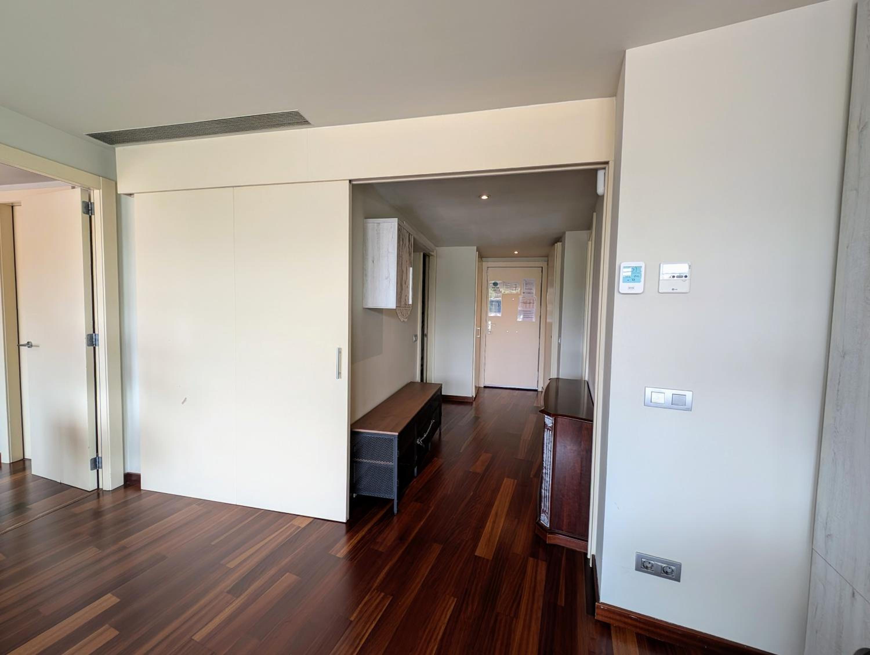 Bright 2 Bedroom Apartment with 2 Terraces Pool and Parking near Diagonal Mar Beach