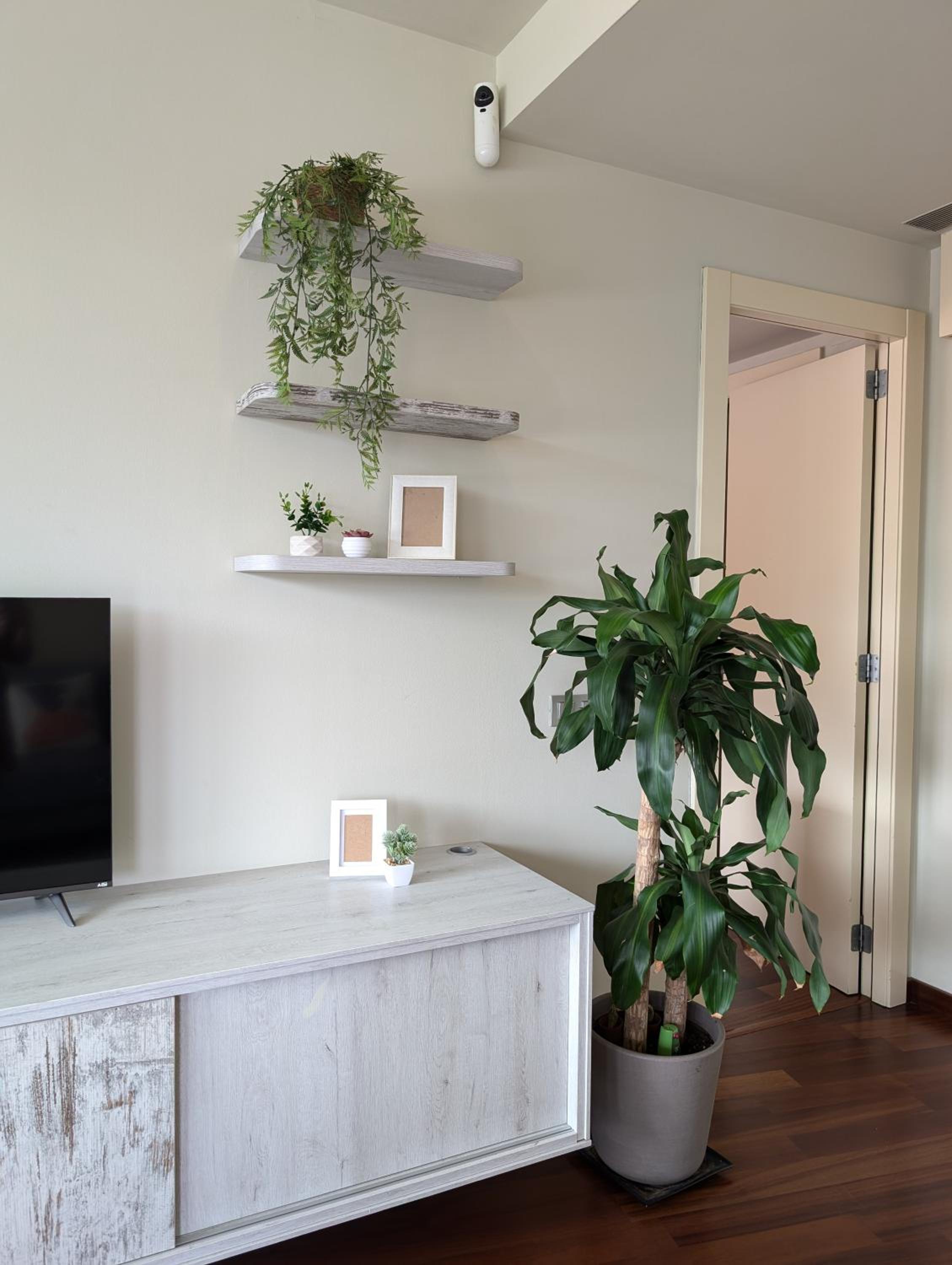 Bright 2 Bedroom Apartment with 2 Terraces Pool and Parking near Diagonal Mar Beach