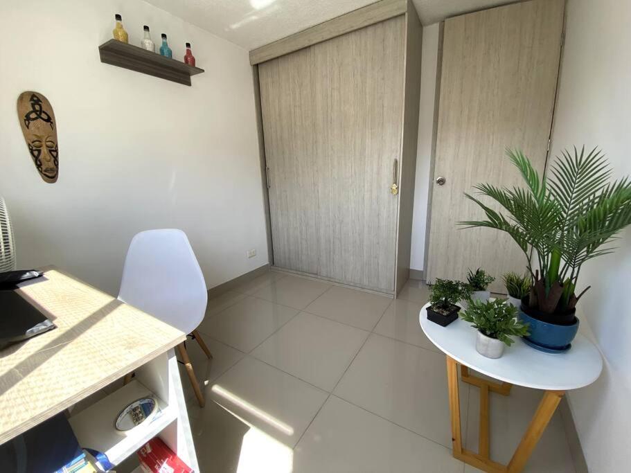Central Family Home with Air Conditioning