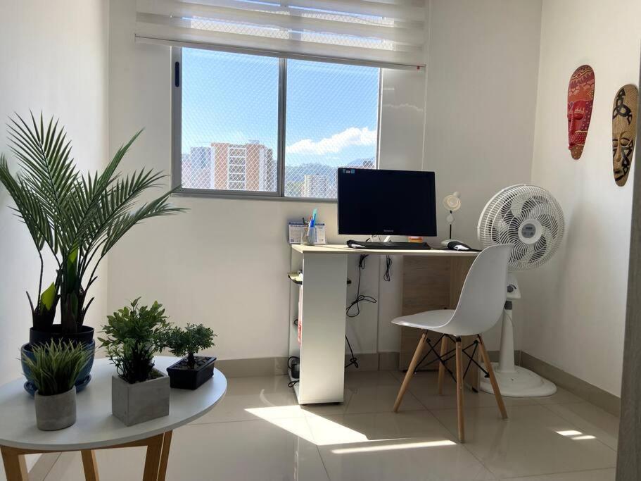 Central Family Home with Air Conditioning