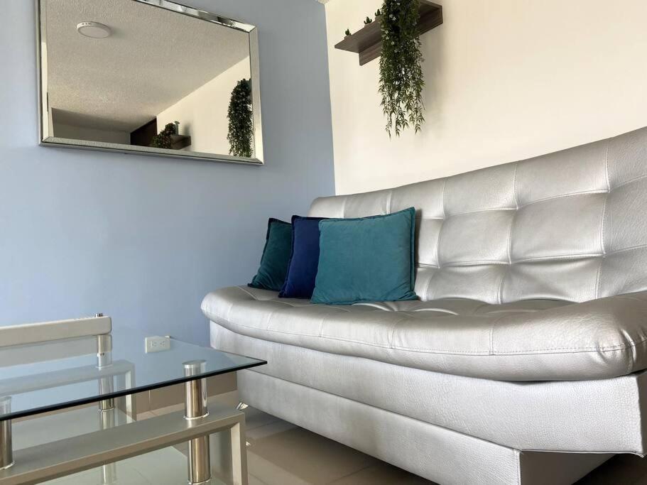 Central Family Home with Air Conditioning