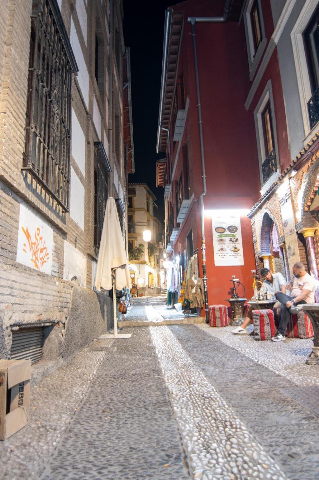 El café Paris de apartamentos CV