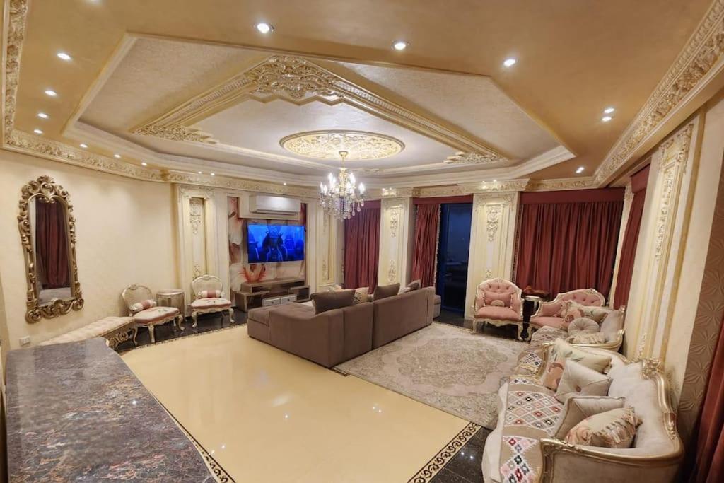 Luxury 2BH with full Cairo Nile view