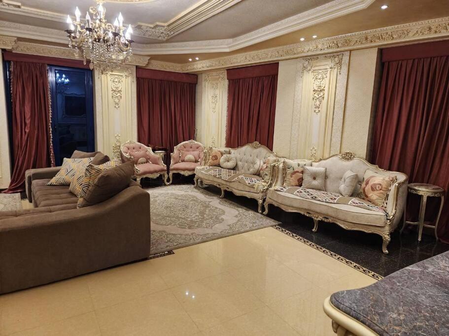 Luxury 2BH with full Cairo Nile view