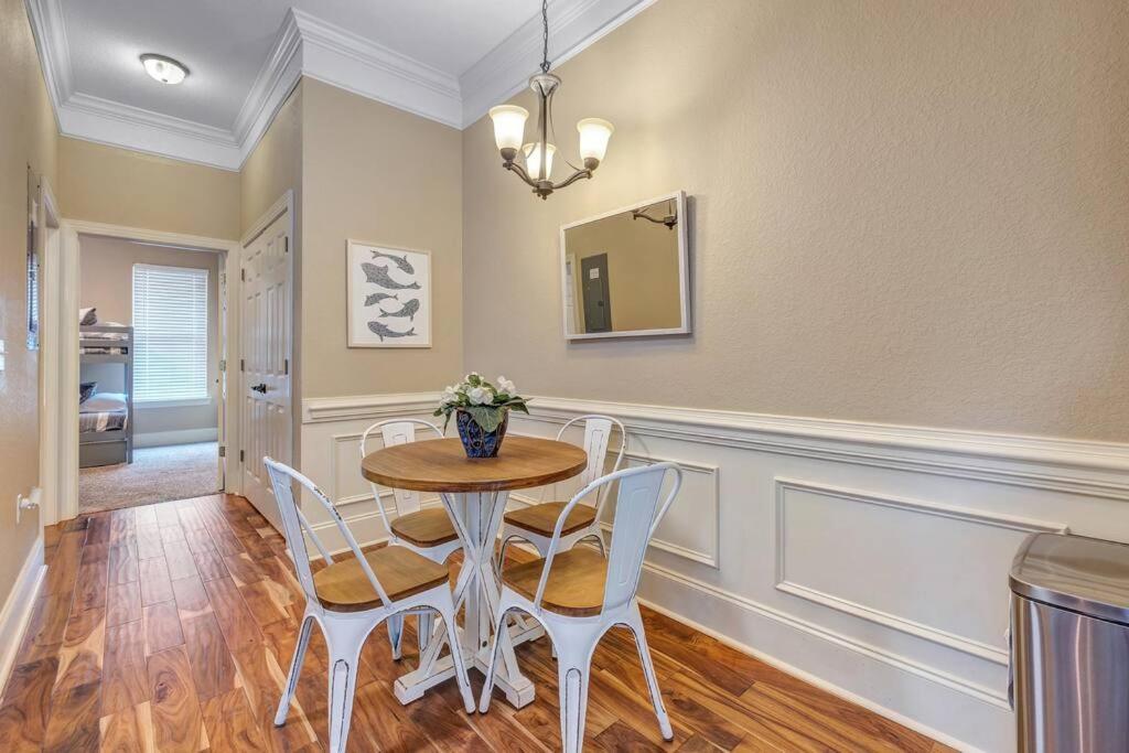 The Midtown Dream, Close to Downtown Pets Welcome view 2
