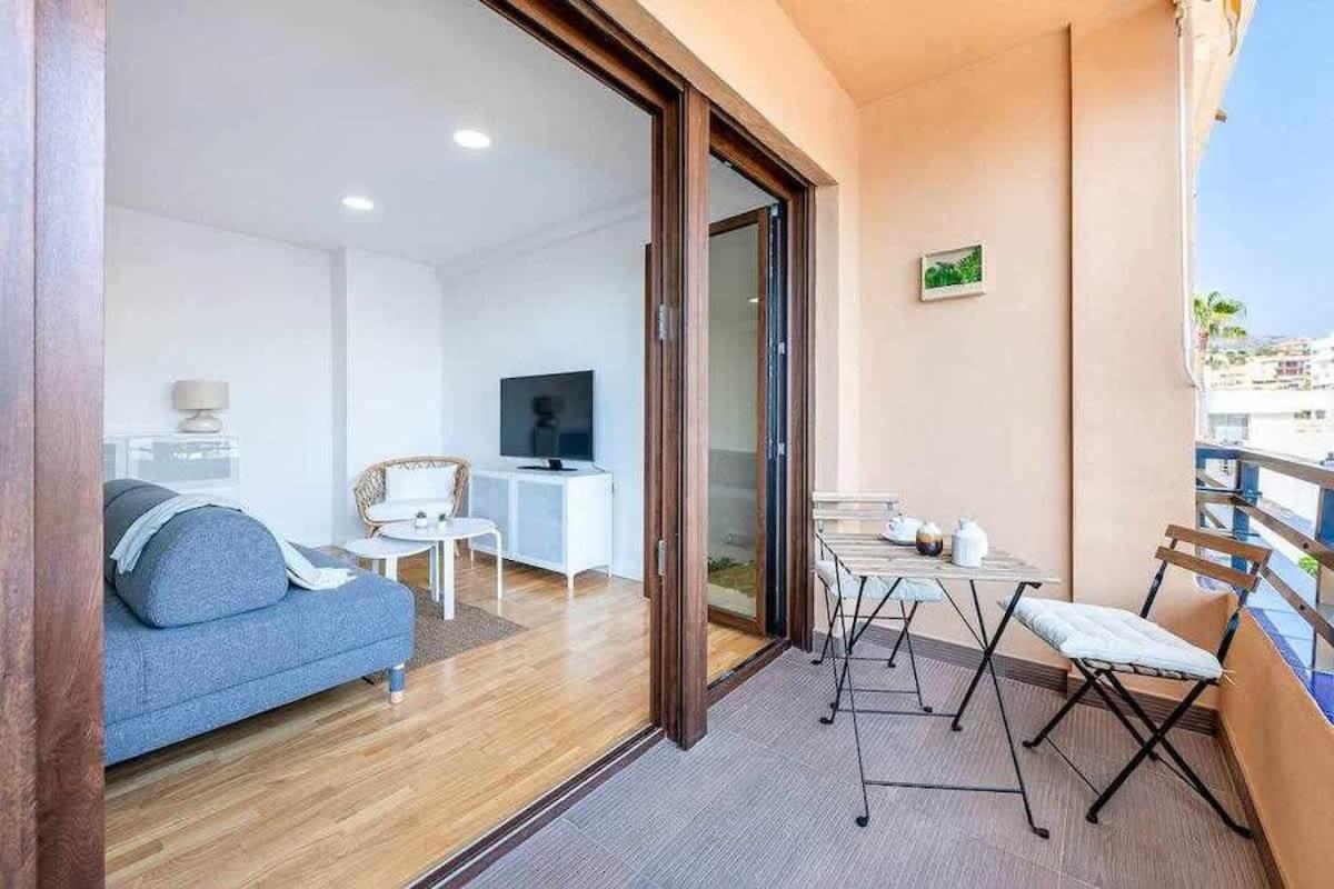 Vivendos - TR15 - Bajondillo view 2
