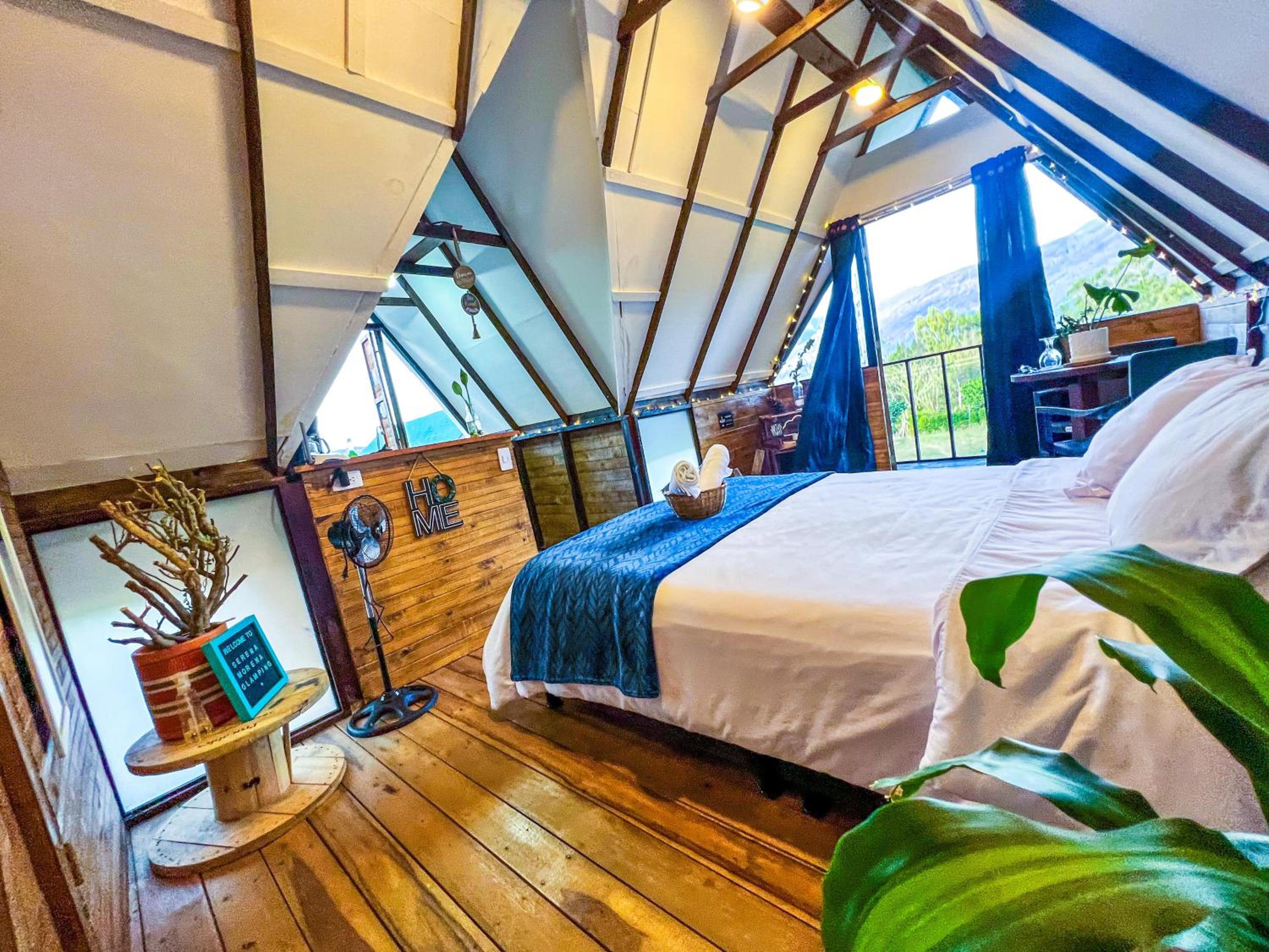 Glamping Chalet Deluxe cerca al centro de Villa de Leyva - By Serena Morena
