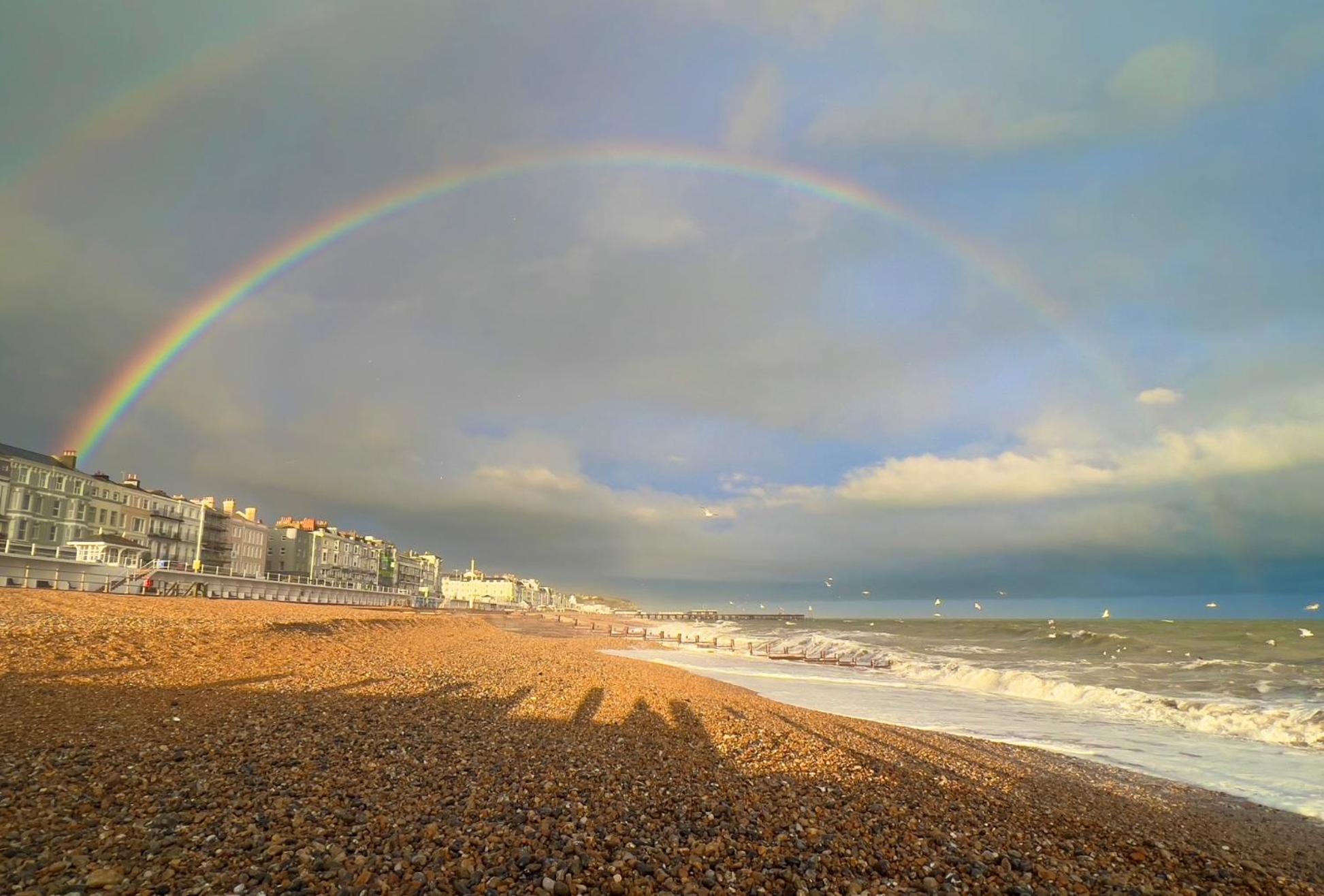 The Buttercup - 3 Double Bedrooms - 3 Minutes Walk to Beach
