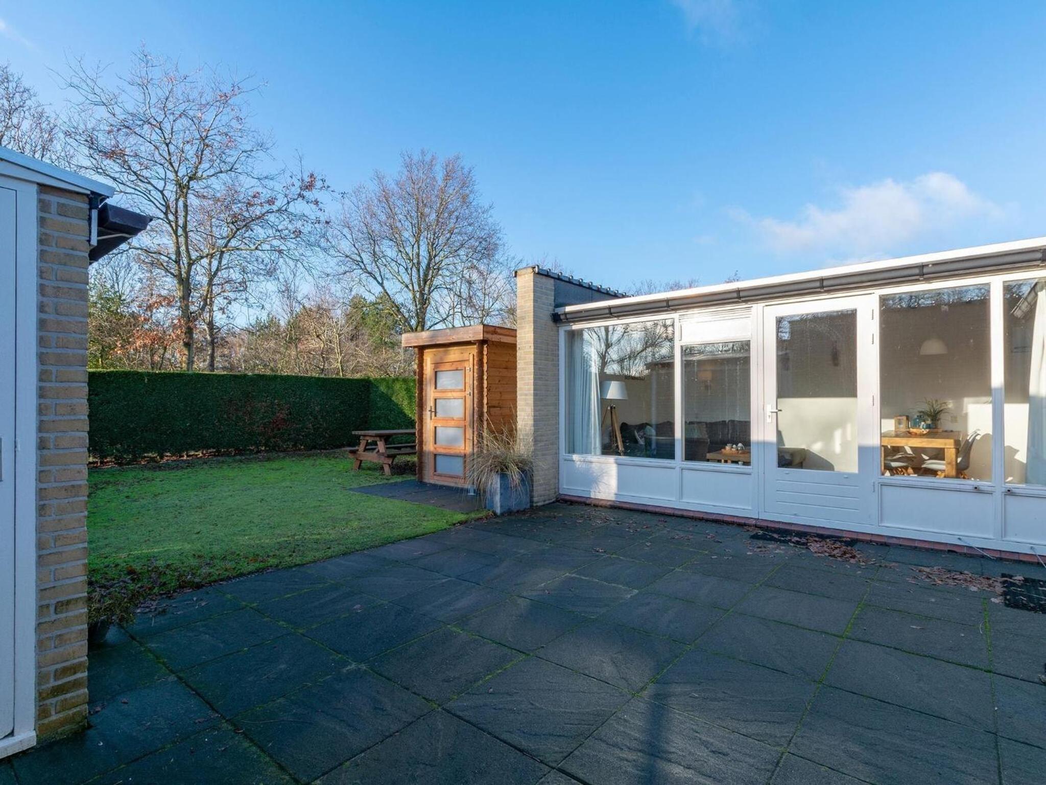 Duinland 245 bungalow for 6 guests near sea