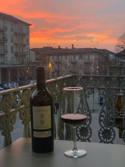 Appartamento Pertinace Centro Storico Alba
