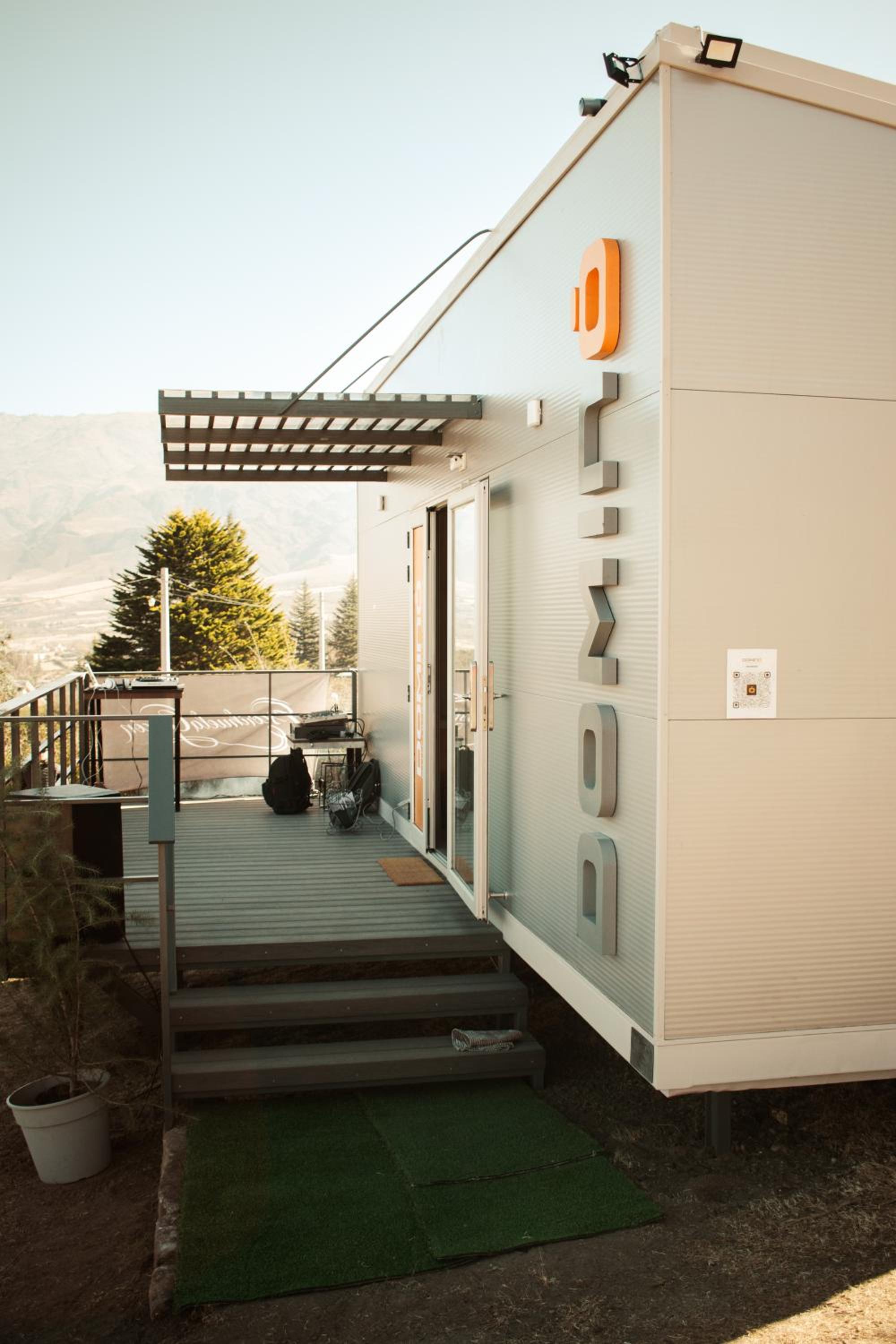 Mini casa premium Dominó