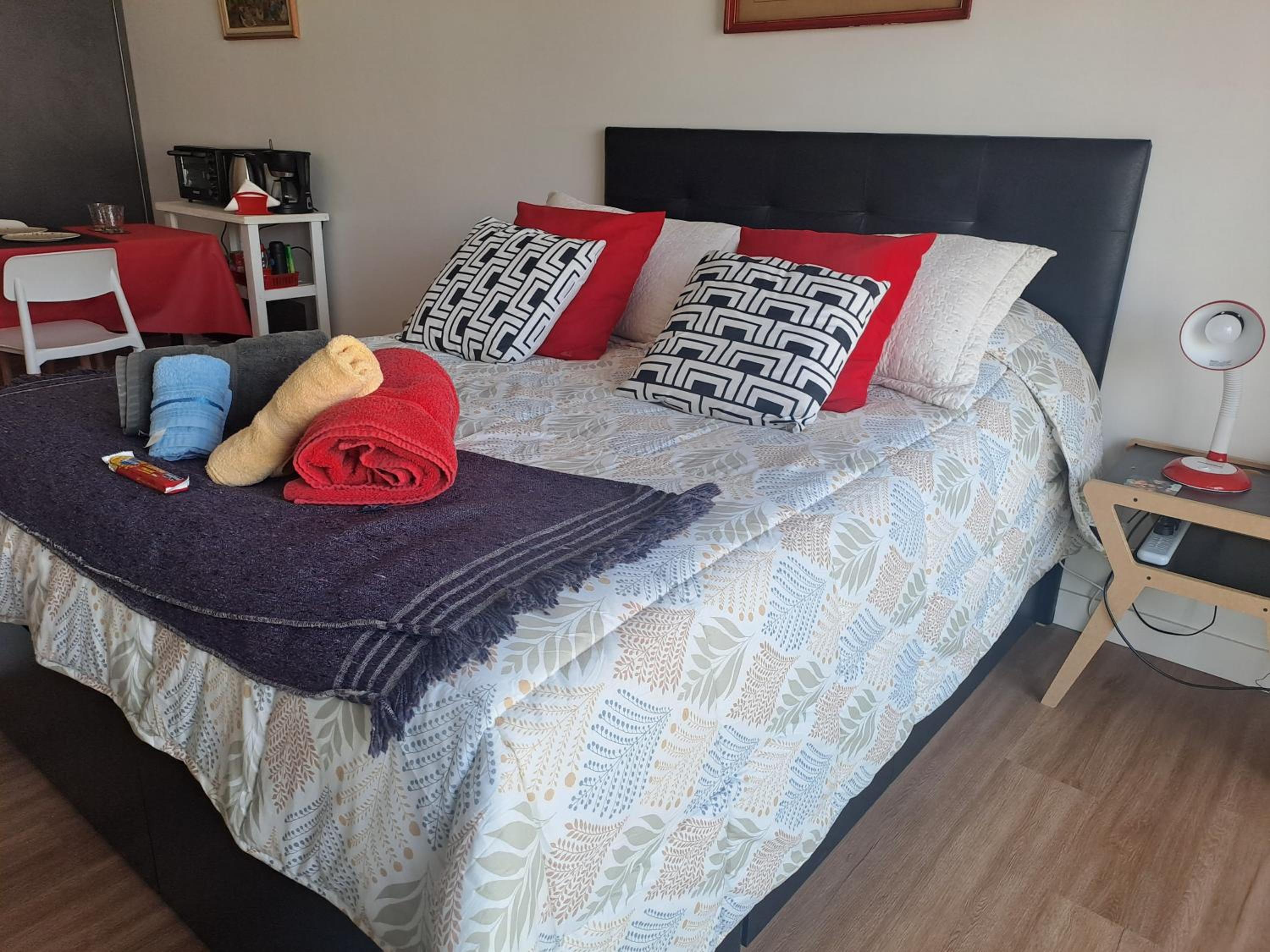 Belgrano, cerca de River, Barrio Chino y del subte, balcón, piscina y WiFi