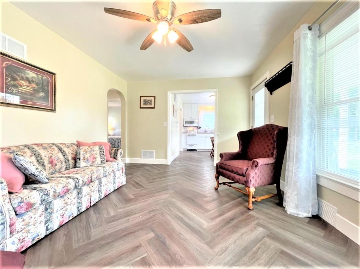 Walnut - Family Neighborhood, Pet Friendly view 2