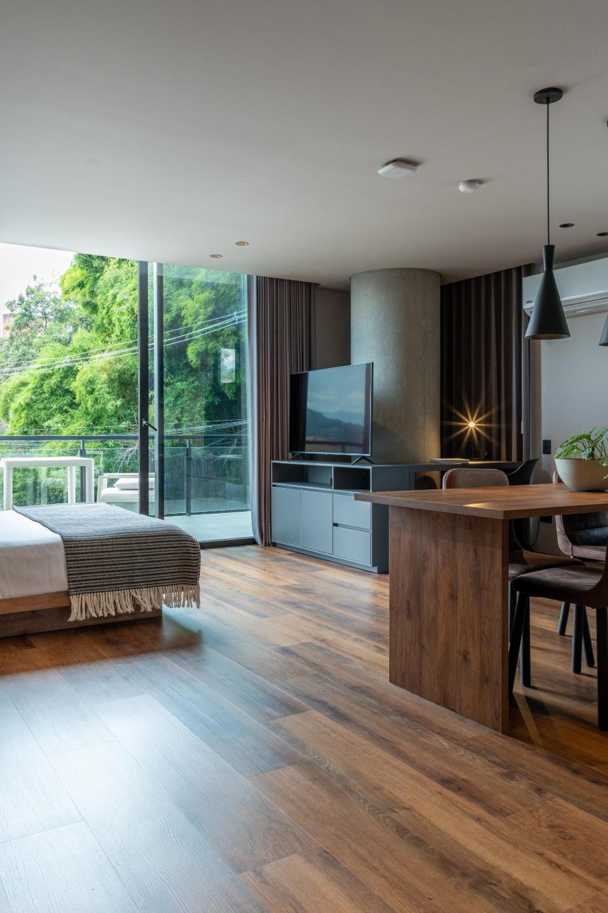 Kiin Living- 